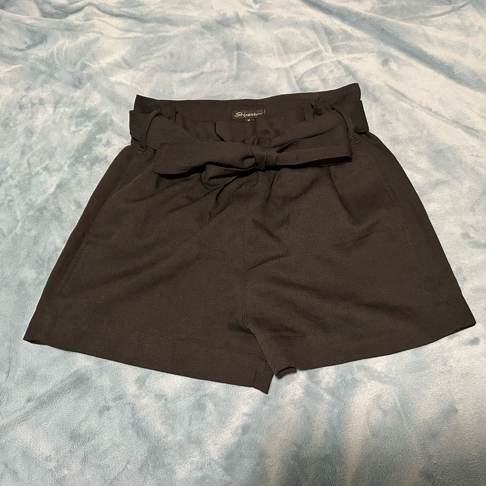 {Fashion Nova} Like new black high waisted shorts 🩳 with belt Worn only once.